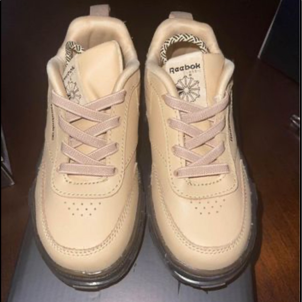 ❌Club C Cardi B Sahara sneakers❌
